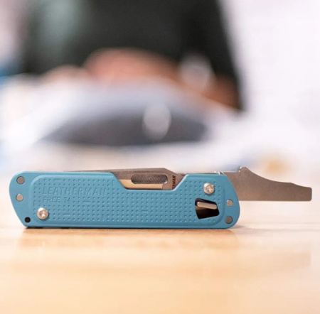 Мультиінструмент Leatherman Free T4 Arctic (832867)