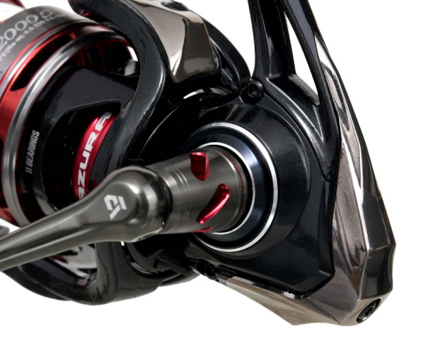 Котушка Azura Sawada