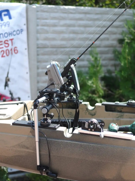 Майданчик FASTEN із телескопічним тримачем датчика (Ft450) (01.04.007.01.04)