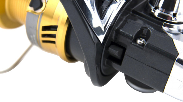 Котушка Shimano Sahara 4000 RD, 3+1, 5.1:1 (2266.71.65)