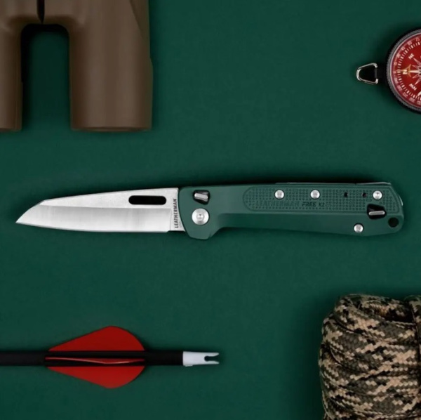 Ніж-мультитул Leatherman Free K2 Evergreen (832894)